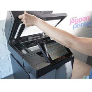 printer HP X585DN